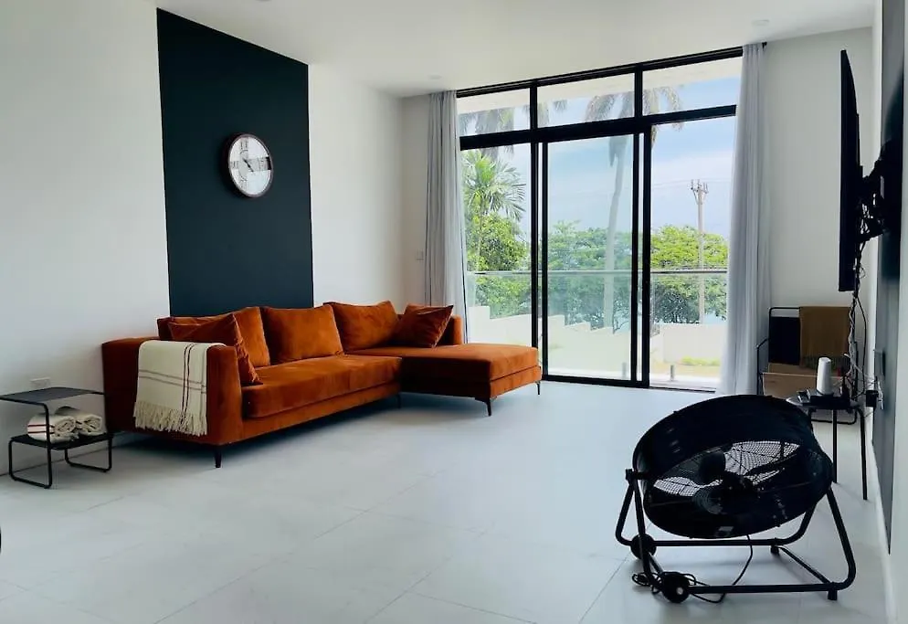 Apt 6Ix - Modern And Airy @ Paradise Bay Lägenhet Montego Bay