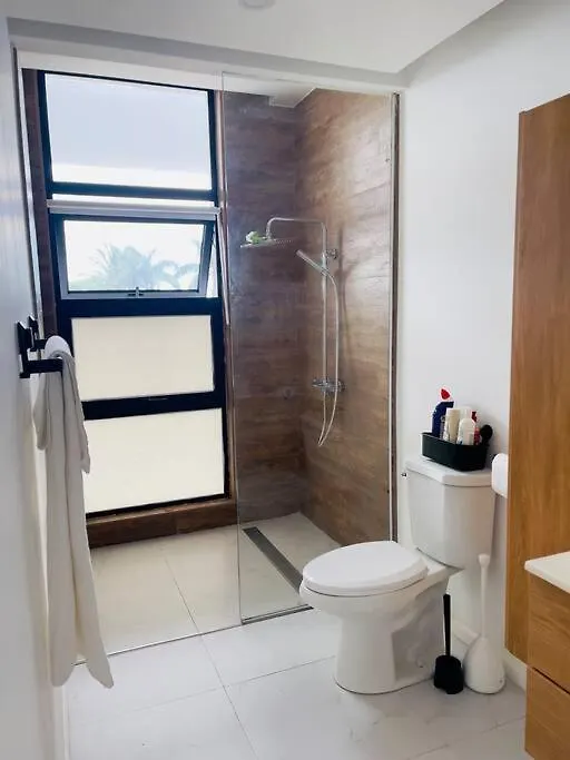 Apt 6Ix - Modern And Airy @ Paradise Bay Lägenhet Montego Bay